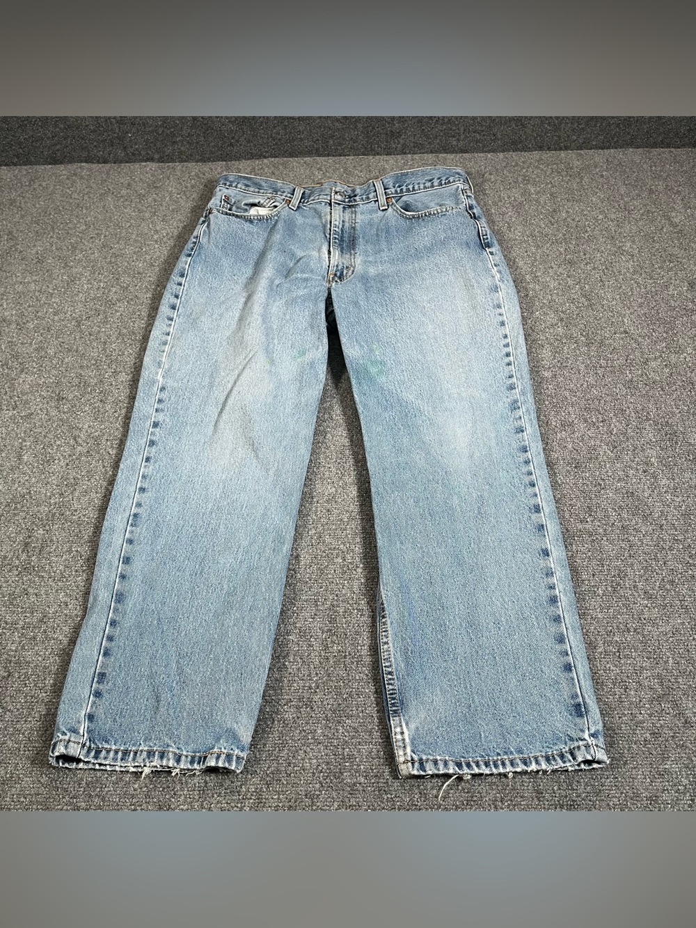 Levis 550 Jeans Men’s 36x28 90s Y2K Light Wash Relaxed Fit Distressed Paint